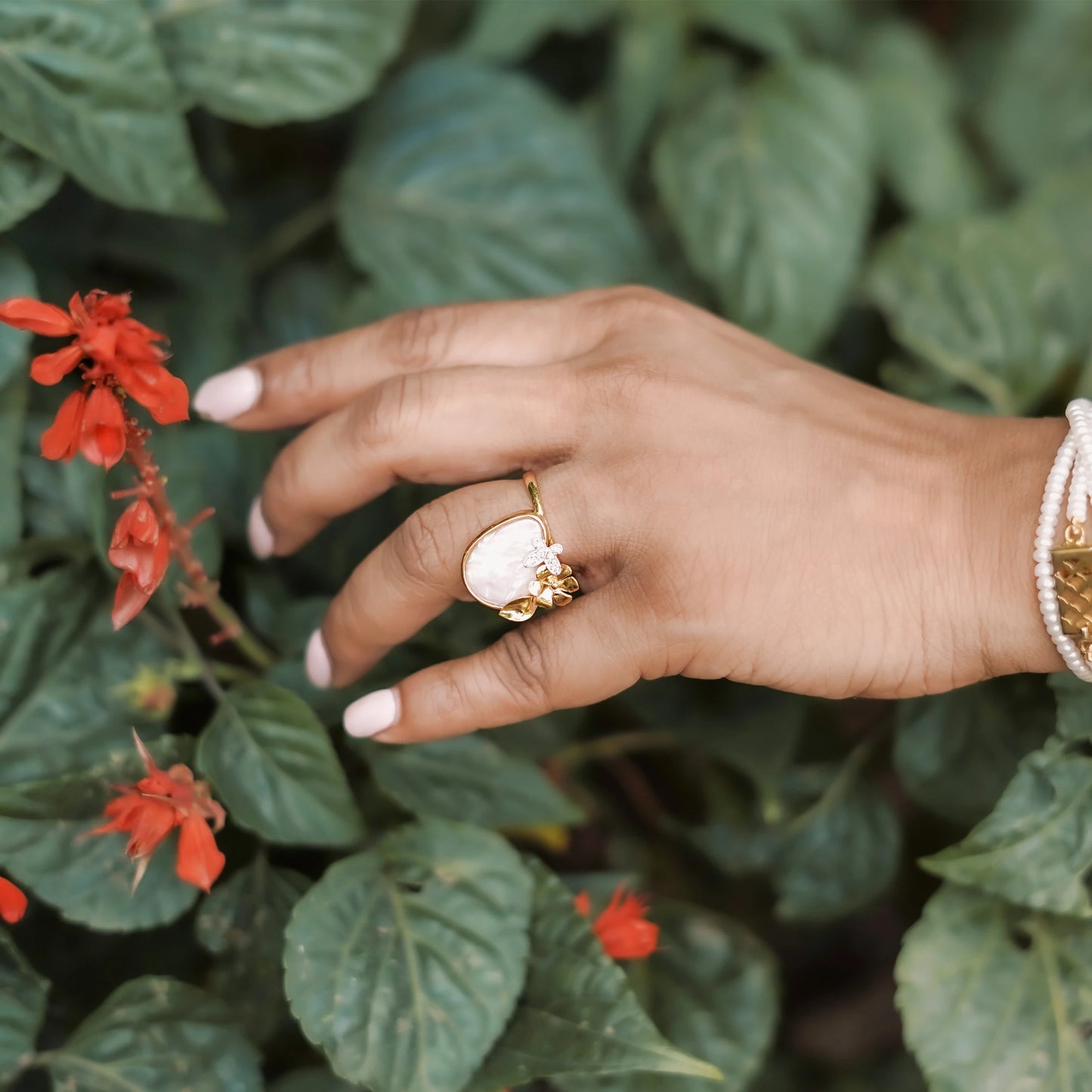 Pearl Garden Diamond Ring D