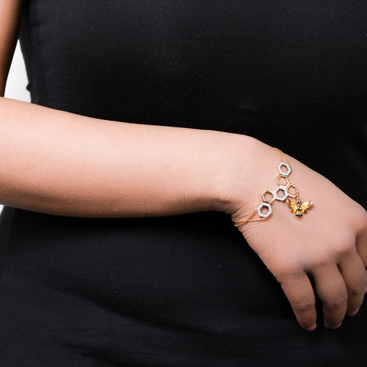 lamarquem_queen_bee_chained_diamond_bracelet