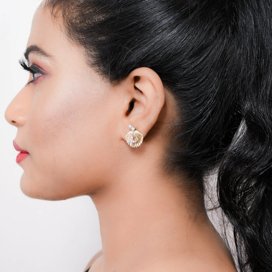 lamarquem_star_fish_diamond_stud_earrings