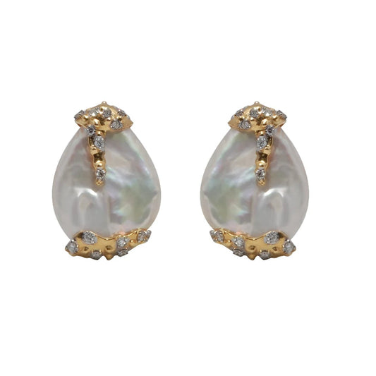 Diamond Engraved Pearl Earrings A